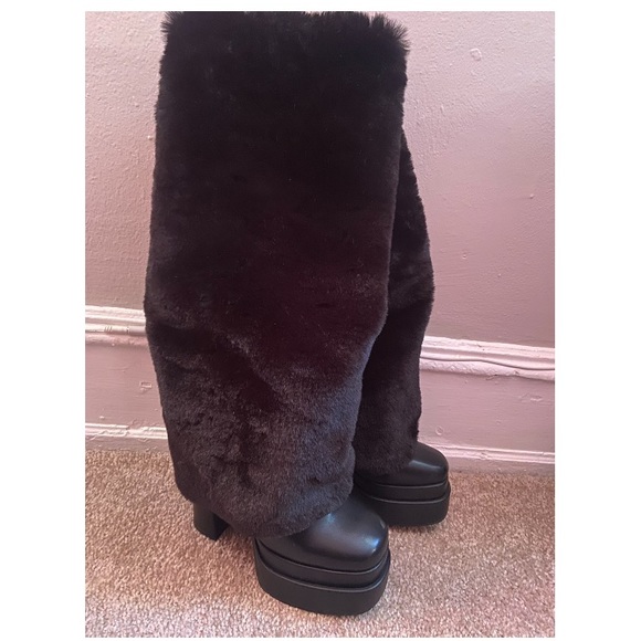 Dolls Kill Shoes - Fur Fold Over Azalea Wang boots